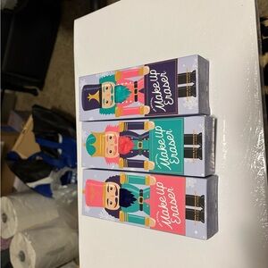 Makeup Eraser Nutcracker Set